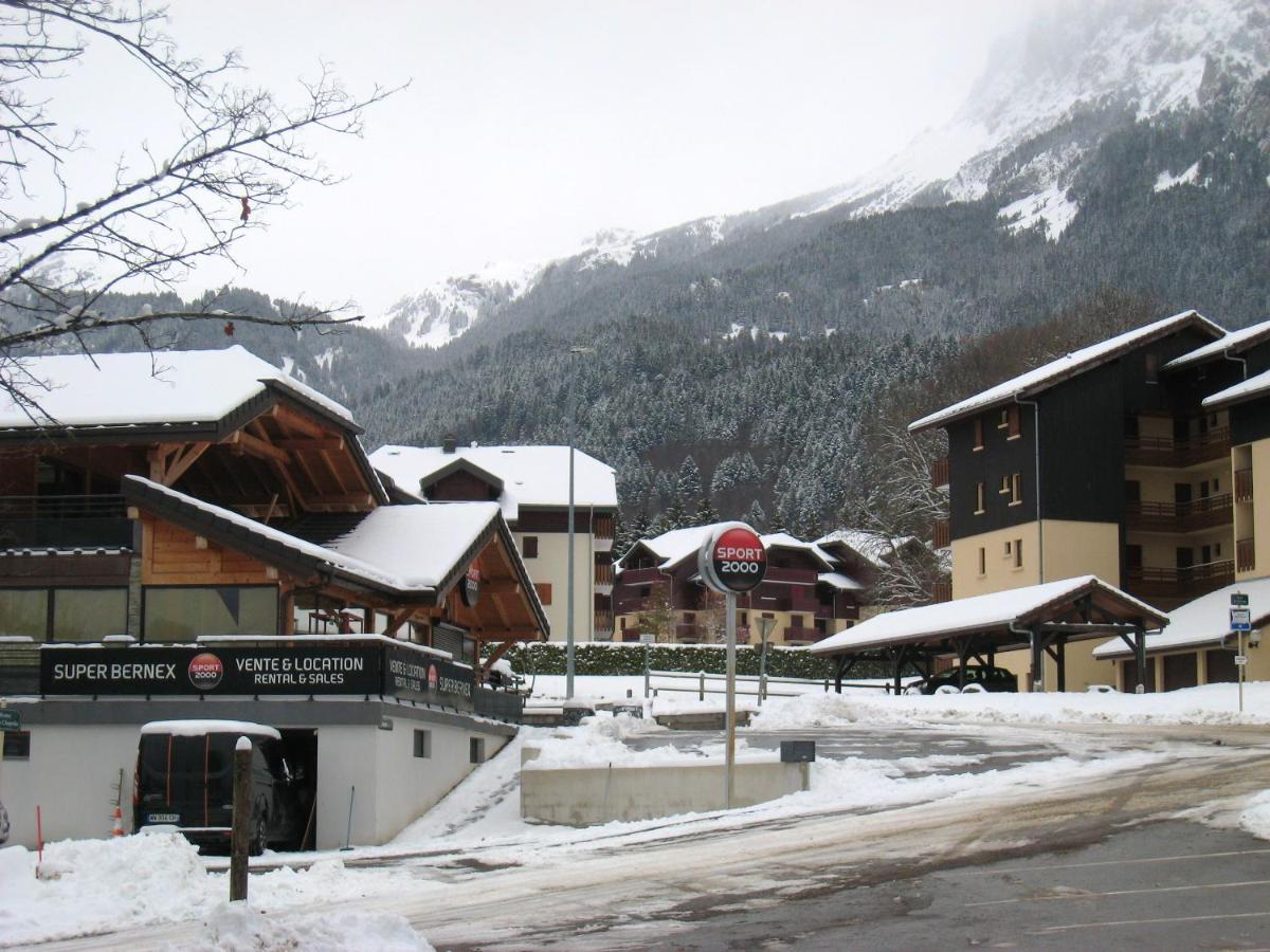 Appartement Au Pied Des Pistes, Avec Vue Sur La Montagne Берне Екстер'єр фото